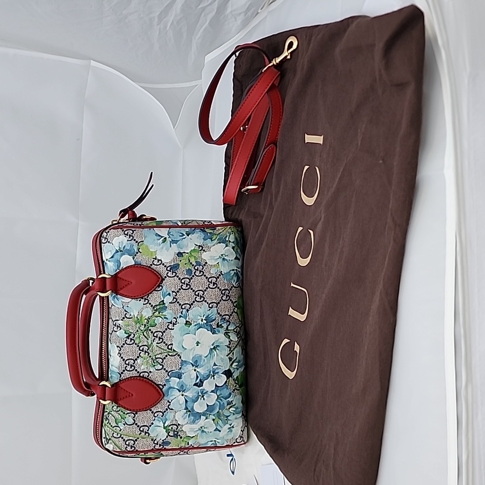 Gucci Boston Blooms GG Supreme Blue & Red Floral Handle Tote Bag